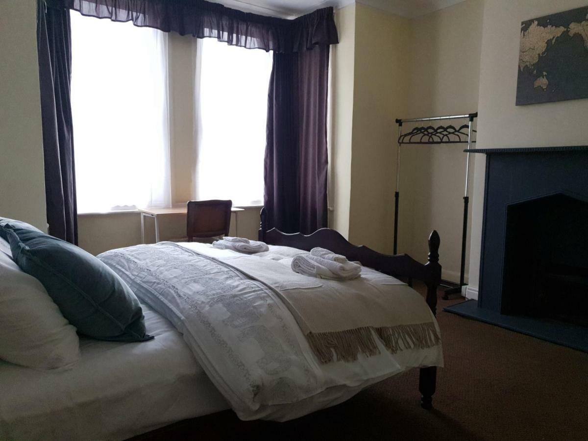 Grandeur Holiday Home, With Free Parking Clacton-on-Sea Exterior photo