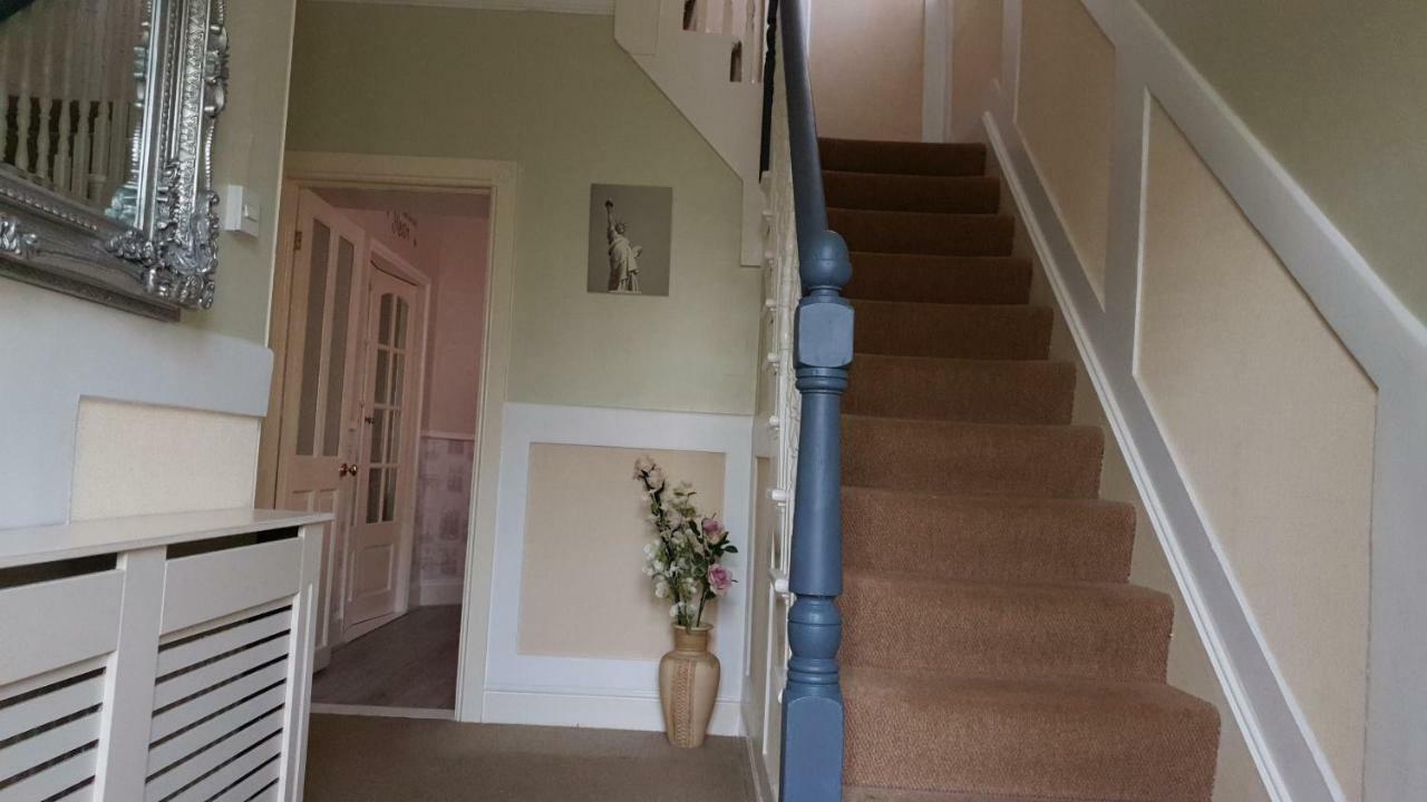 Grandeur Holiday Home, With Free Parking Clacton-on-Sea Exterior photo